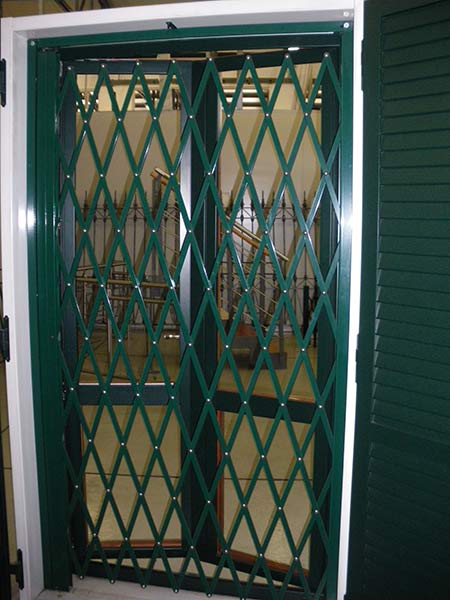 Realizzazione-inferriate-di-sicurezza Infissi-resistenti-su-misura-bologna
