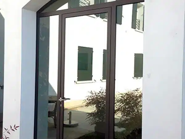 Infissi-in-legno-alluminio-per-isolamento-termico-bologna