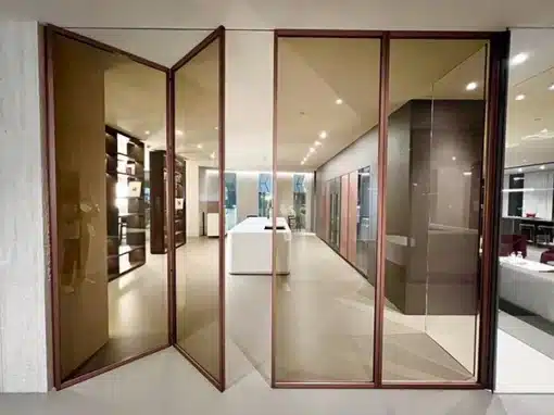 porta-personalizzabile-in-vetro-con-design-mantova