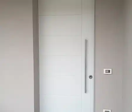 portoncini-di-sicurezza-blindato-con-montaggio-chiavi-in-mano